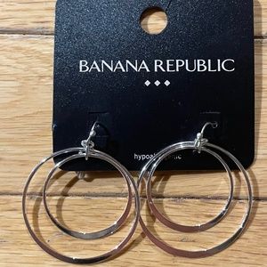 Brand New Banana Republic Nesting Two Hoops Earrings